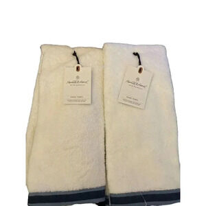 Two Hearth and Hand with Magnolia Hand Towel